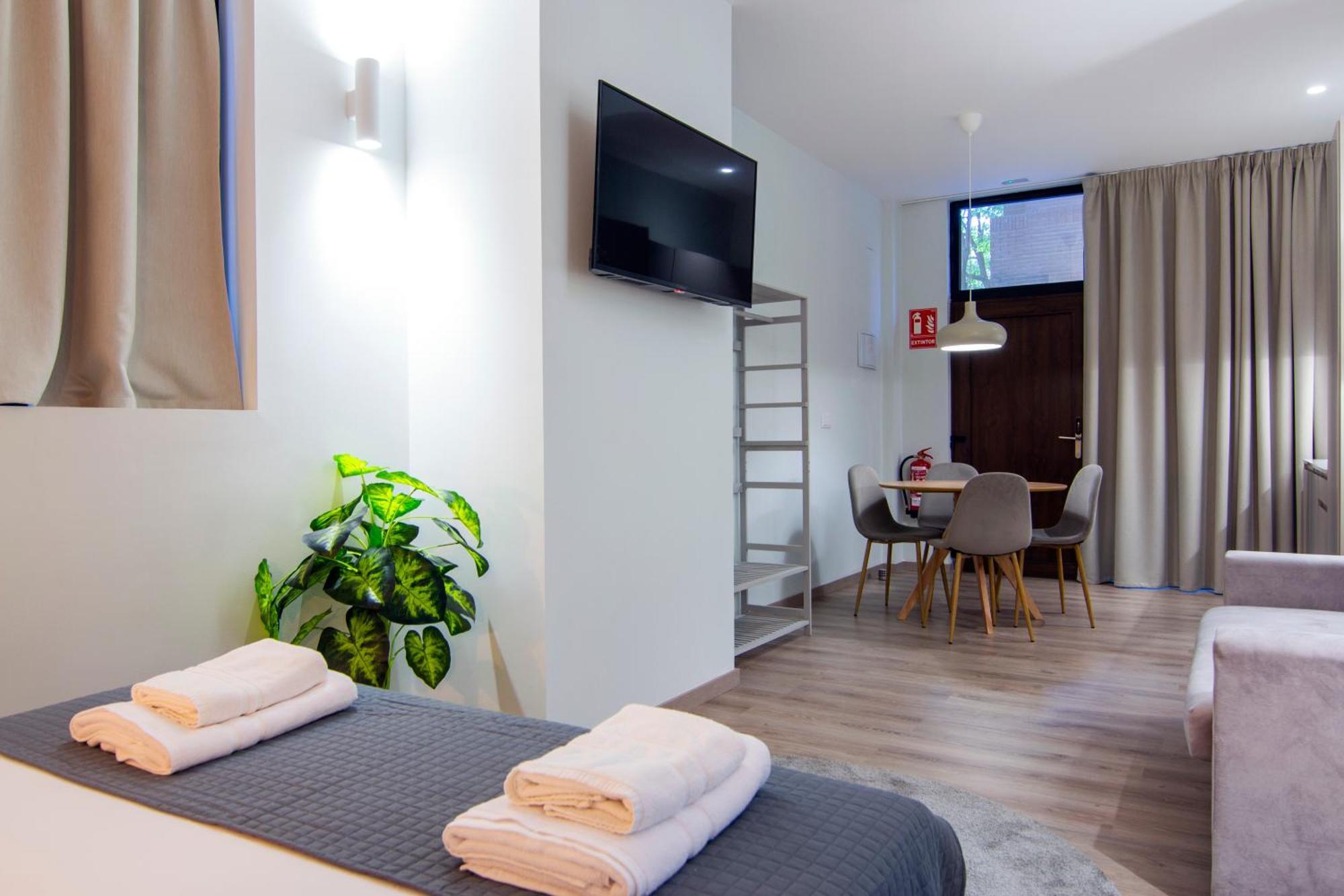 Vlc Host - Reino Apartment *